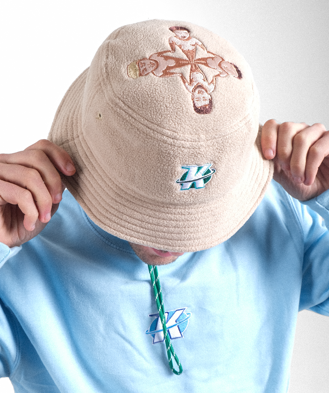 FLEECE BØTTEHATT!!